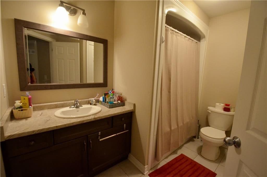 male only 2 Rooms avalable